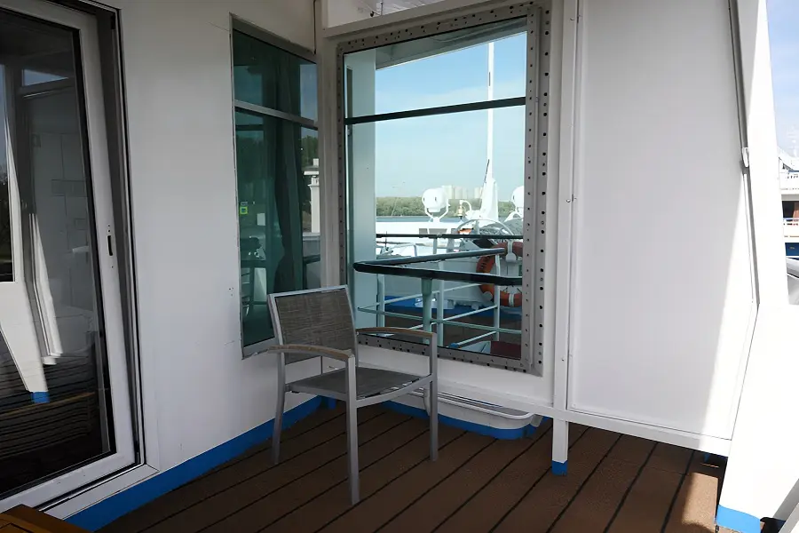 polyluks_panorama_balkon_07.png