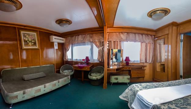 lux.jpg