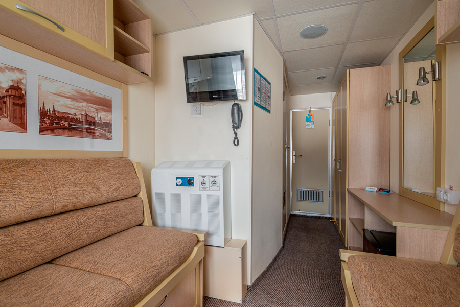 a2_comfort_middle_deck_01.jpg