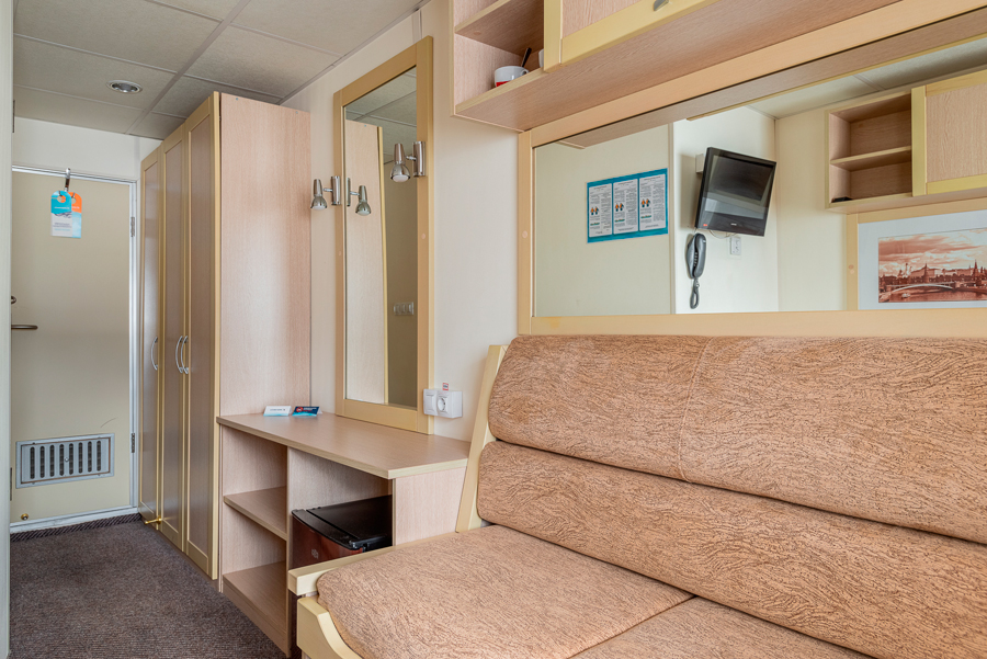 a2_comfort_middle_deck_03.jpg