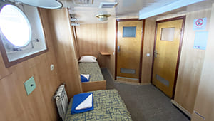 an_beta_2m_109_02.jpg