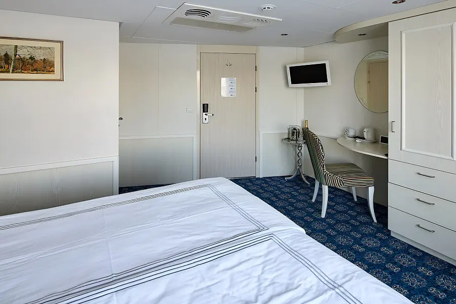 polyluks_balkon_boat_and_middle_deck_02.png