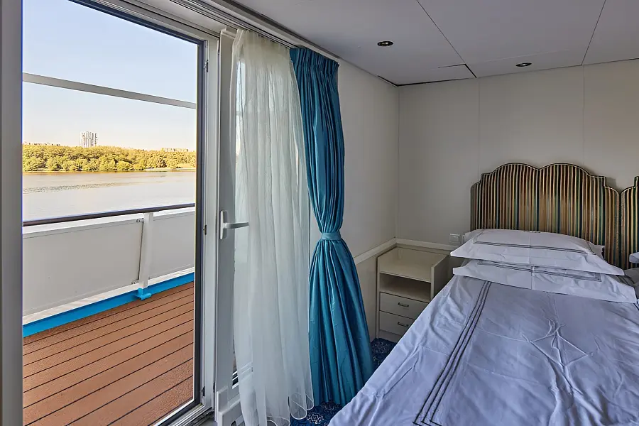 polyluks_balkon_boat_and_middle_deck_03.png