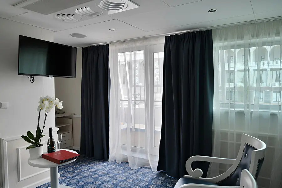 polyluks_balkon_boatdeck_03.png
