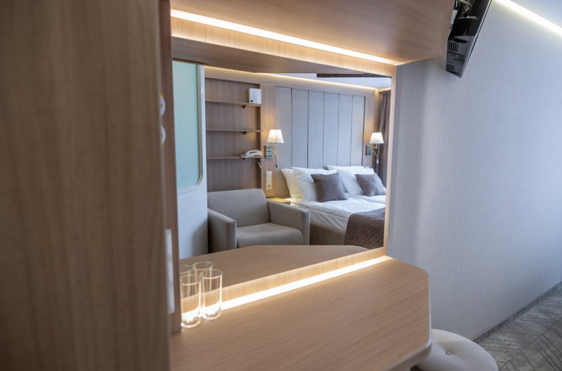 deluxe_balkon_upper_deck_06.jpg