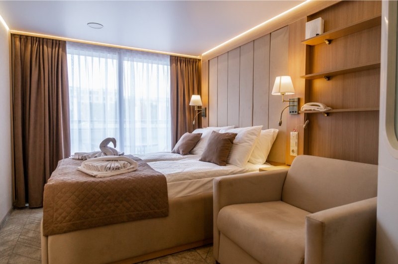 deluxe_balkon_middle_deck_03.jpg