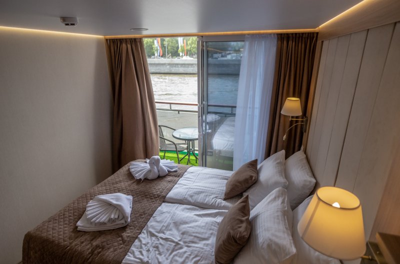 deluxe_balkon_middle_deck_06.jpg