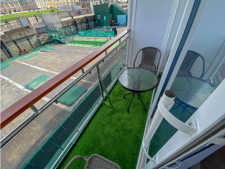 deluxe_balkon_middle_deck_05.jpg